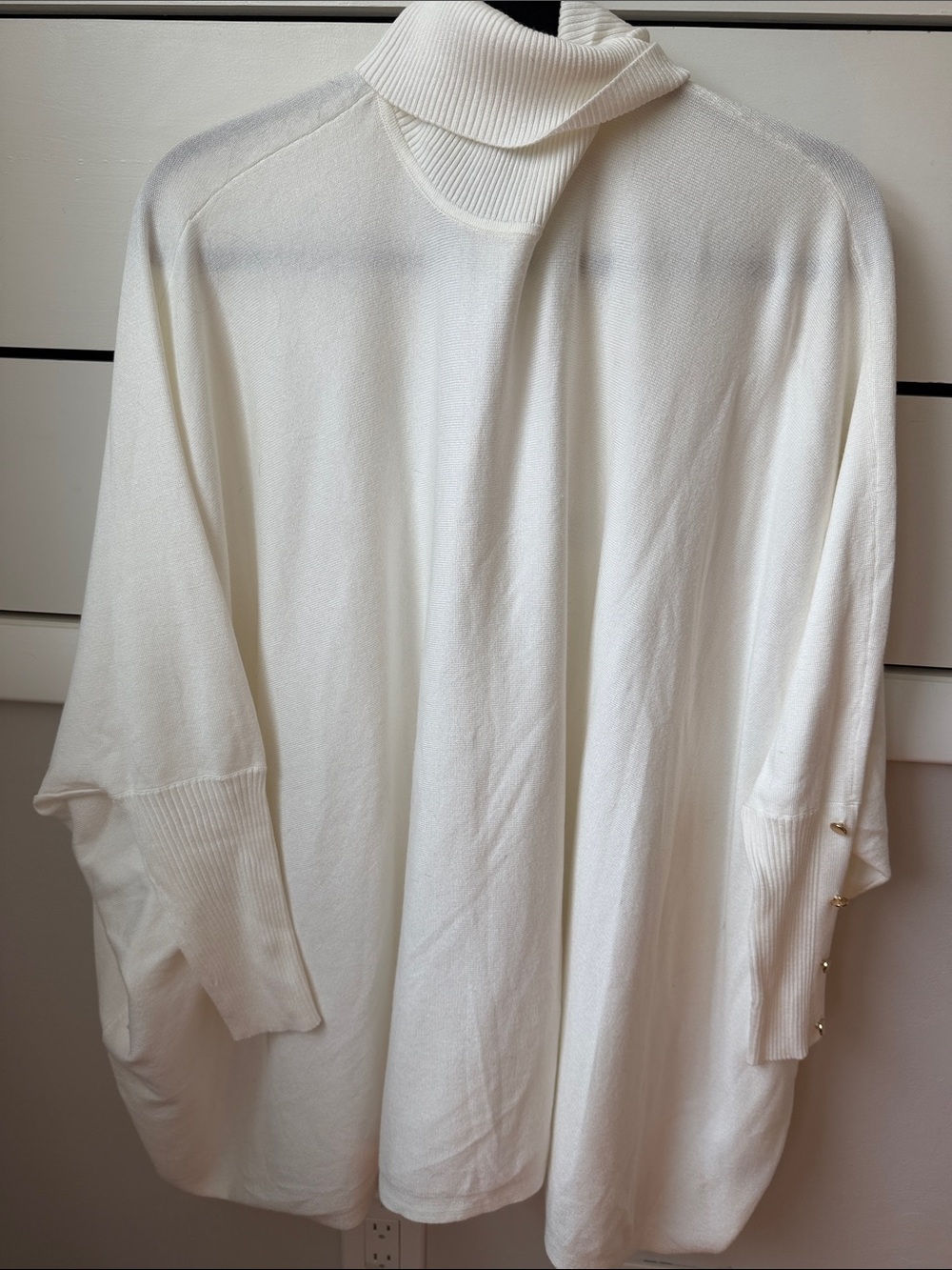 Women’s White Turtleneck Sweater